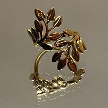 Load image into Gallery viewer, Gold Plated LEAF RING adjustable
