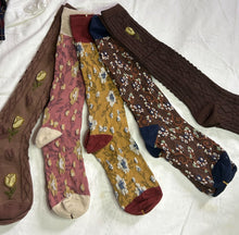 Load image into Gallery viewer, Floral long SOCKS
