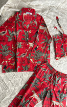 Load image into Gallery viewer, Jungle print pyjama set
